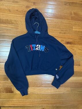 Women's Navy 'TITANS' Cropped Hoodie